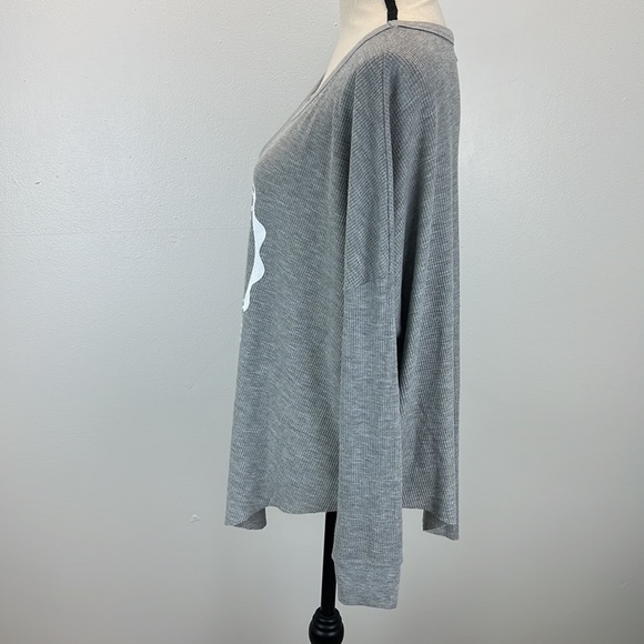 ⭐️Wildfox University pery thermal oversized graphic long sleeve tee nwt sz small - Picture 2 of 10
